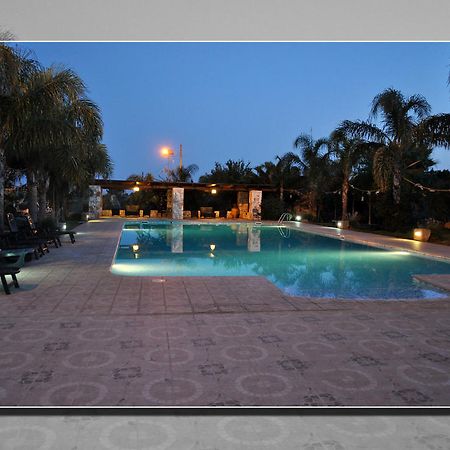 Villa Reale Сан Микеле Салентино Екстериор снимка